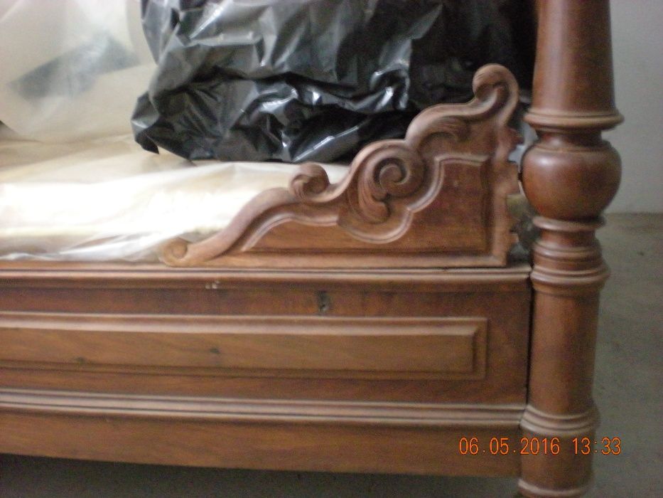 Mobilia de quarto antiga ano de 1850