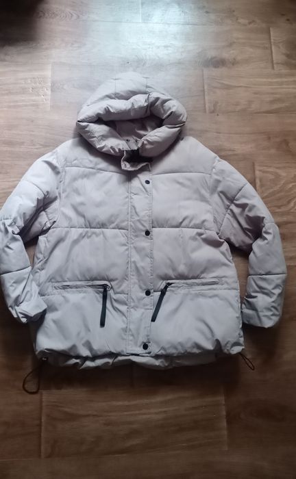 Продам куртку женскую! Осень