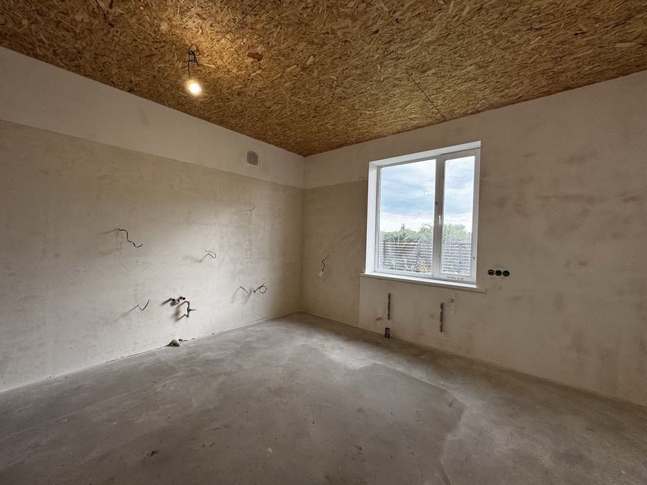 Продам газифікований одноповерховий будинок в Микуличах !