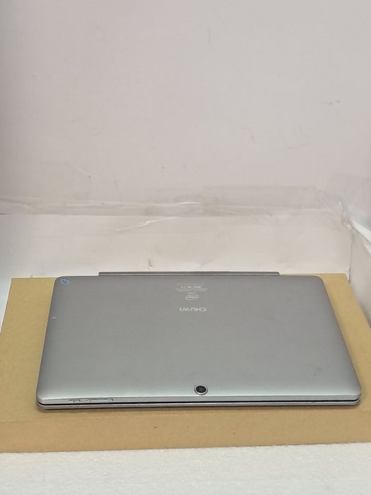 Ноутбук CHUWI  Hi10 Pro CW1529  Atom x5 z8350/ram4/hd Graphics /ssd64