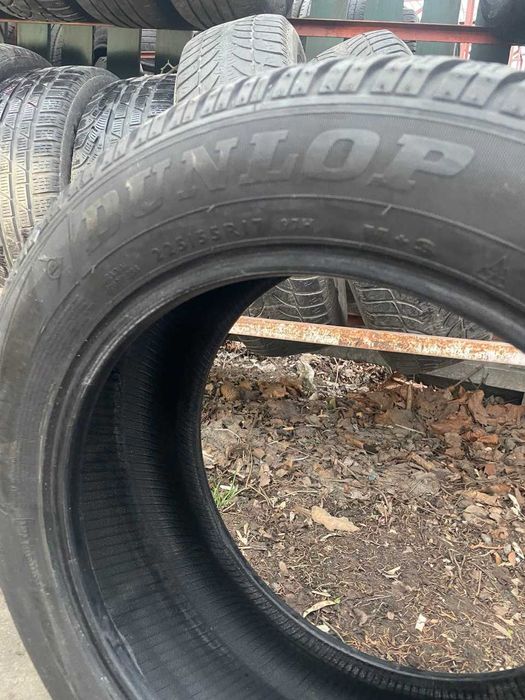 Шини 225/55r17 Dunlop комплект зима