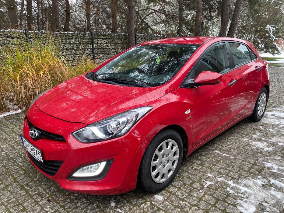 Hyundai I30 100 KM, TREND, I wlas, serwisowany nowe opony po serwisie bezwypadkowy