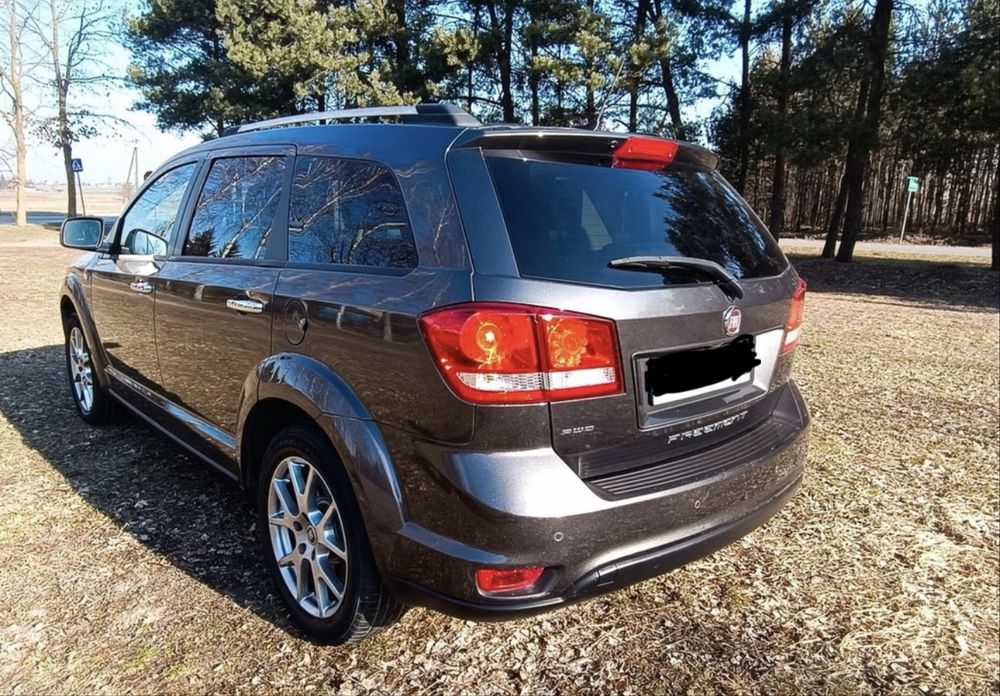 Fiat freemont sprzedaje z powodu wyjazdu za granice