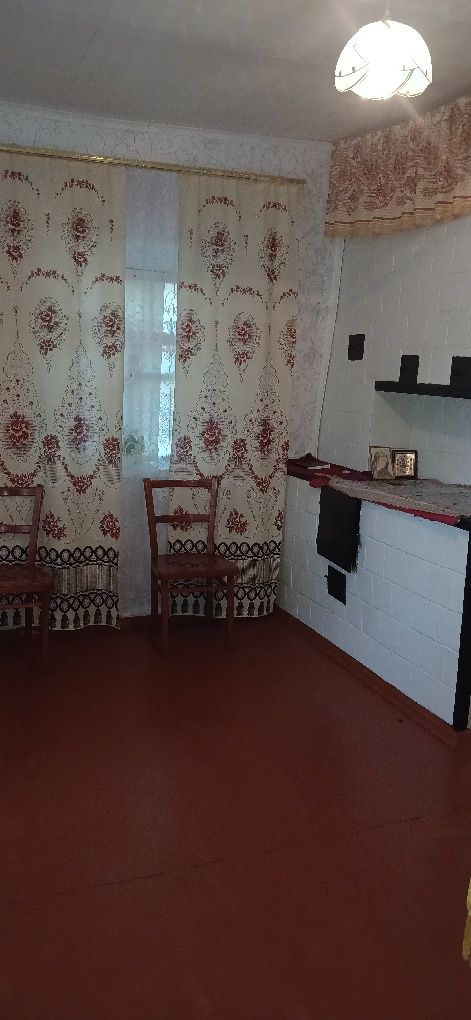Продам дім в селищі