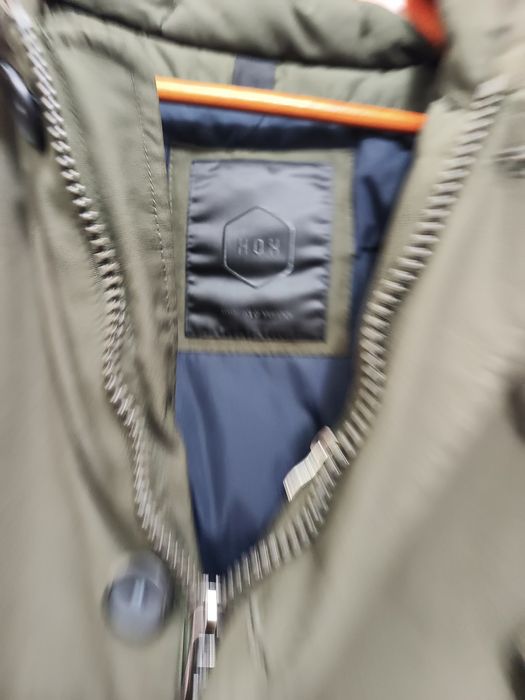 Зимовий чоловічий пуховик