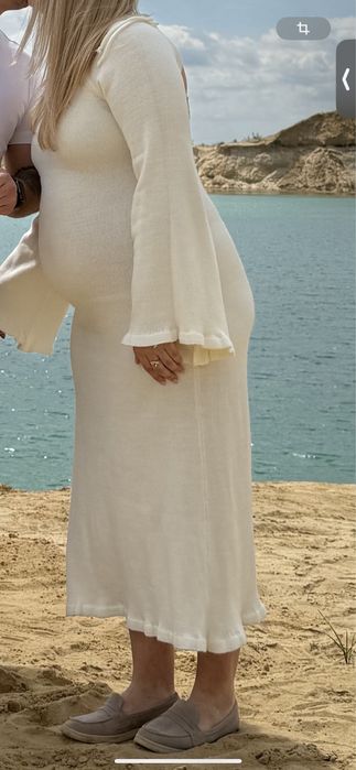 Сукня з відкритою спинкою