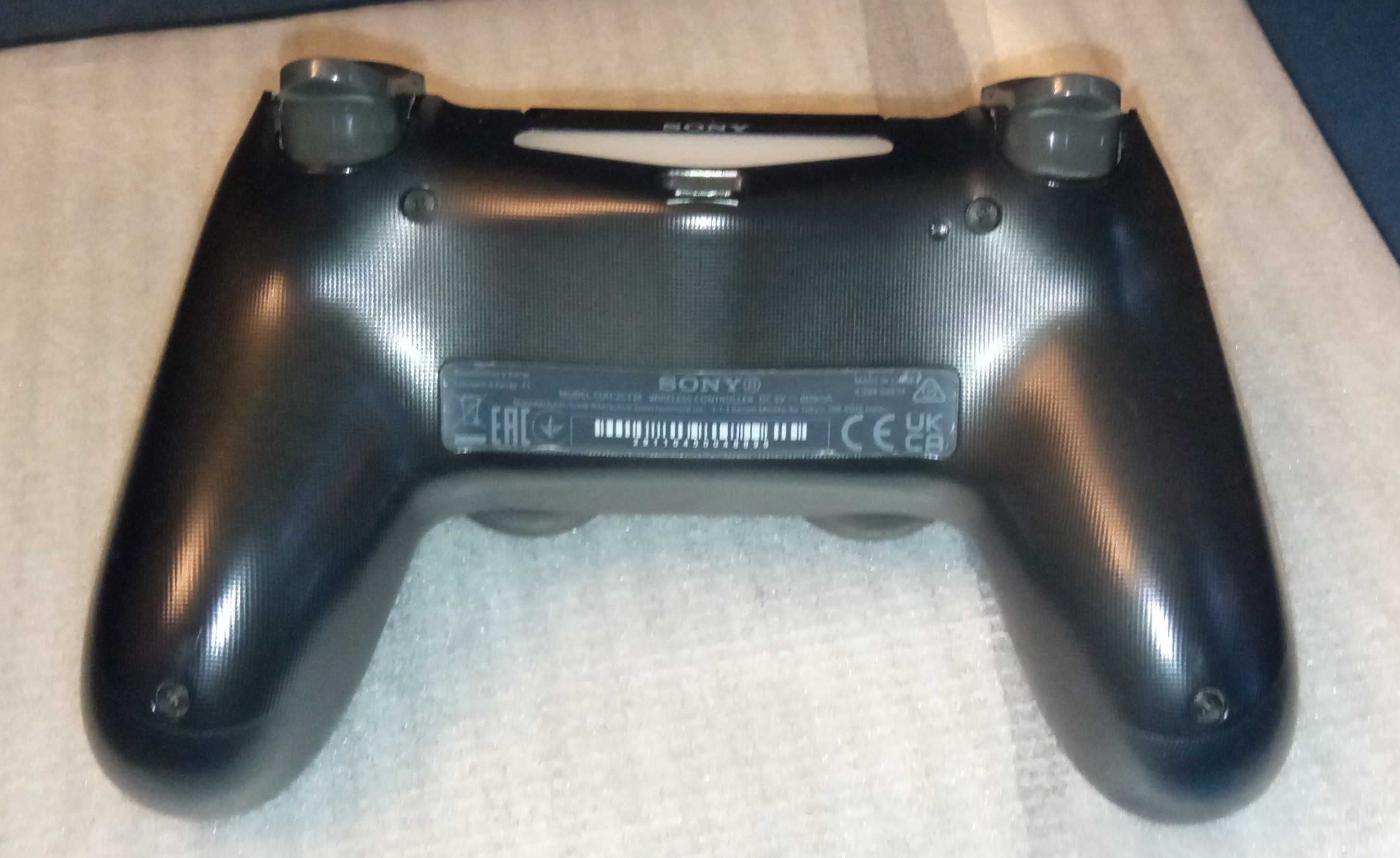 PS4 Slim 1 TB z grą Spider-Man + DualShock4 v2 z gwarancją !