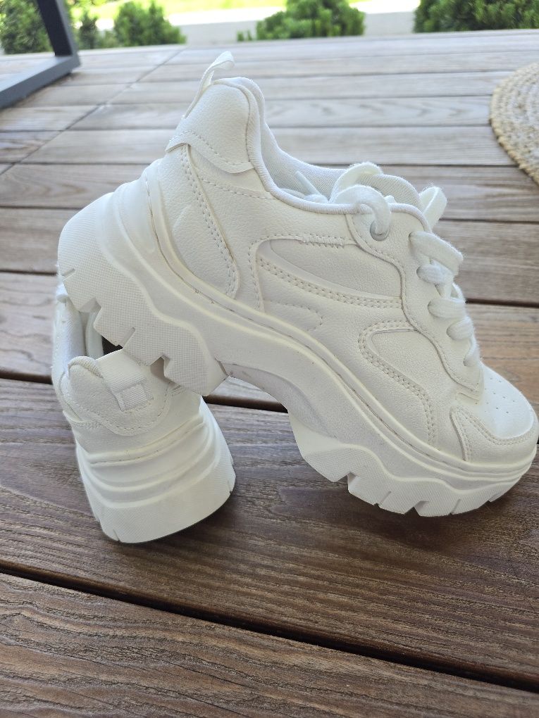 Biale sneakersy platforma Zara 36 jak nowe idealne na codzien