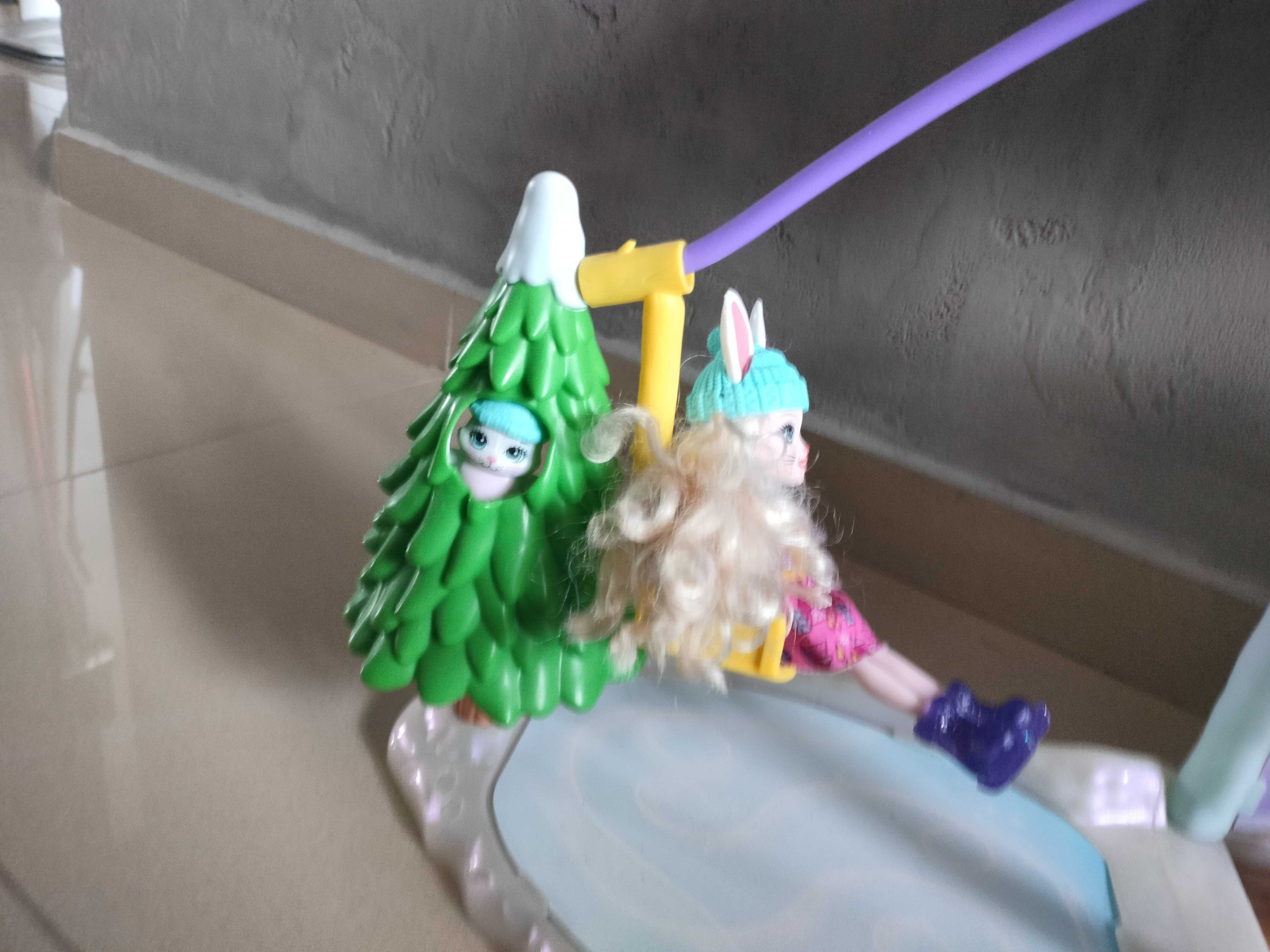 Zimowy domek Enchantimals