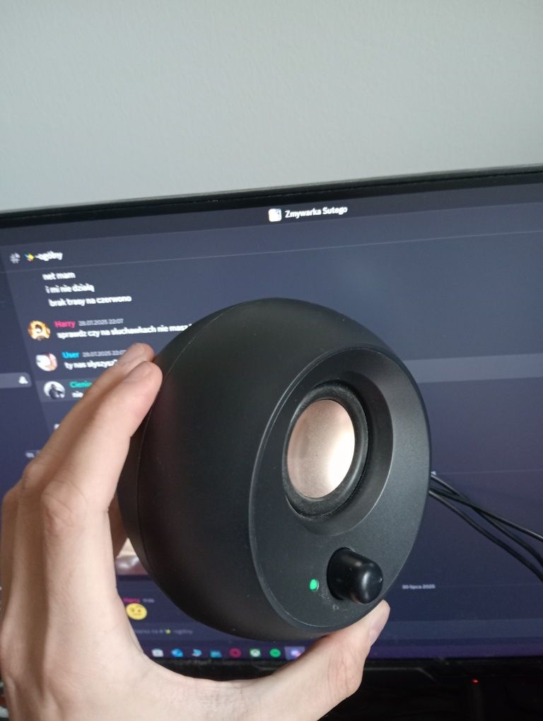 Głośniki creative v2