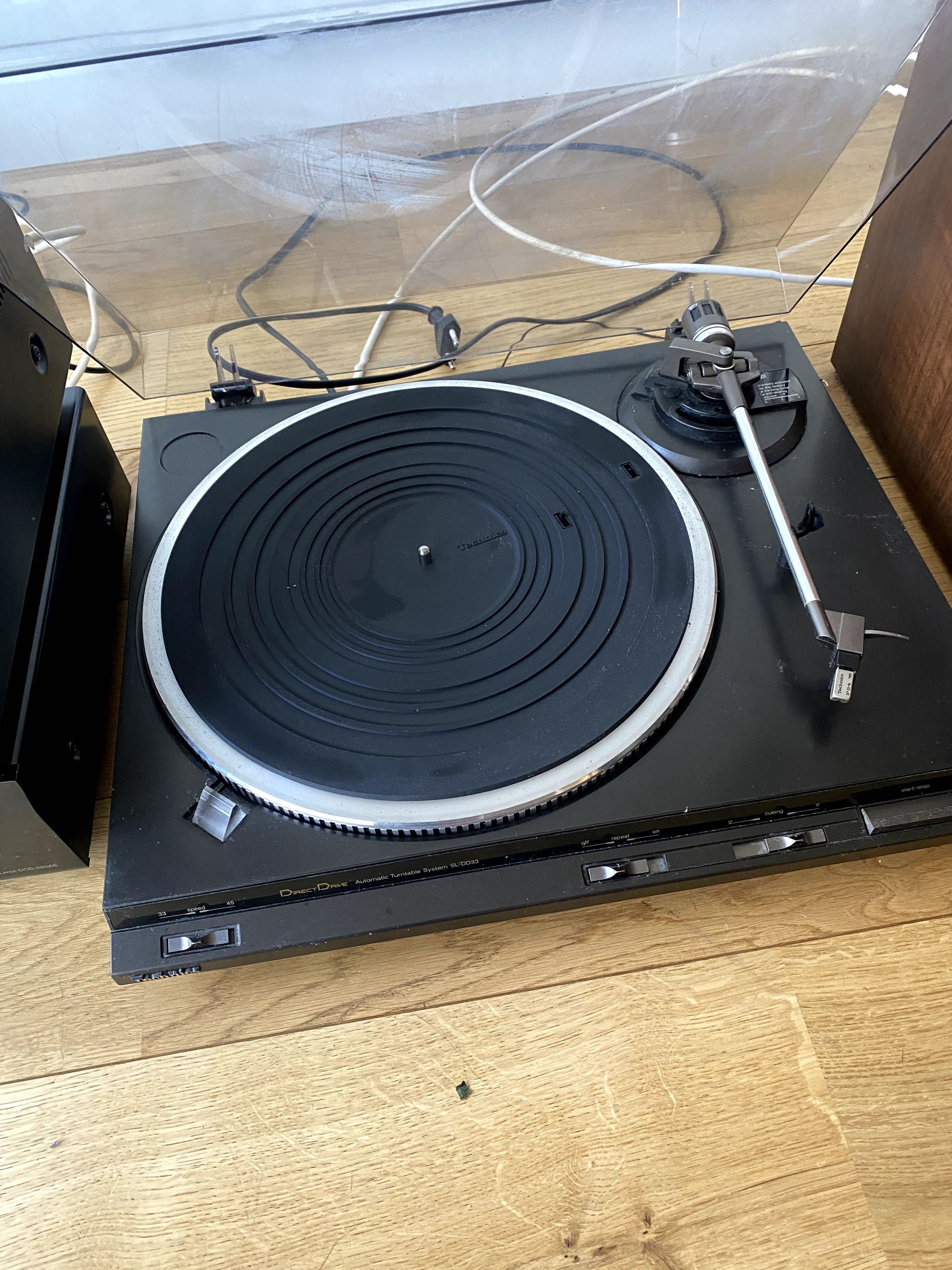 Zestaw - gramofon + wzmacniacz + 2 głośniki + odtwarzacz CD