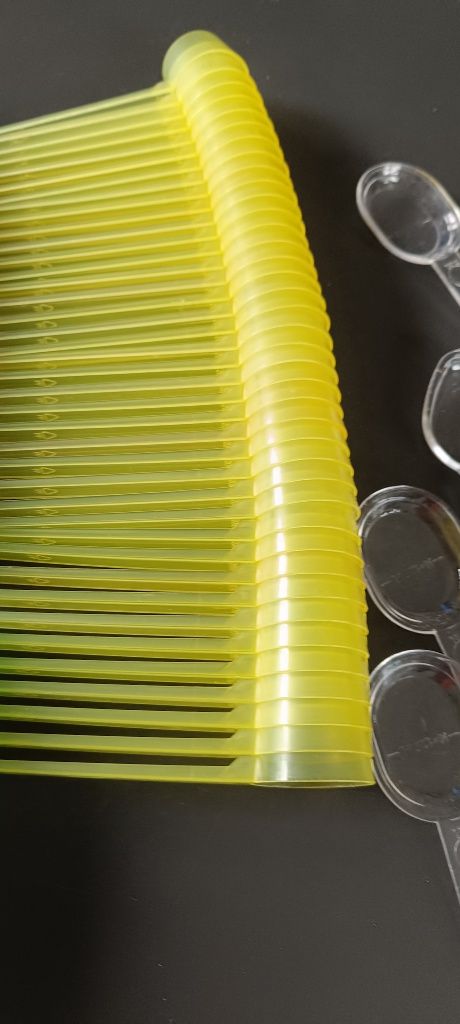 Plastikowe łyżeczki do zabawy