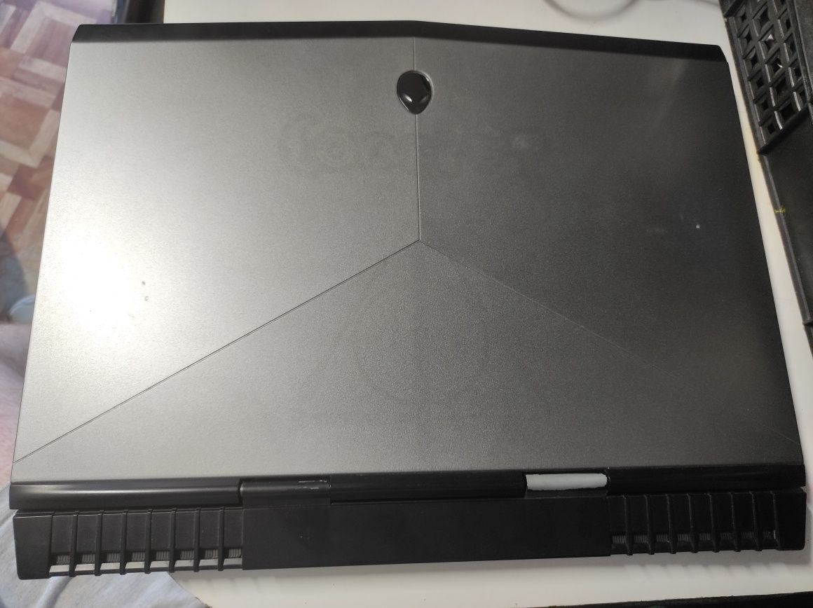 Ігровий ноутбук Alienware 15 R3