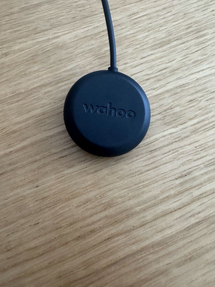 Banda cardíaca Wahoo TICKR Fit como nova