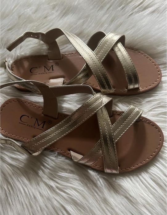 Золотые басаножчки , сандали