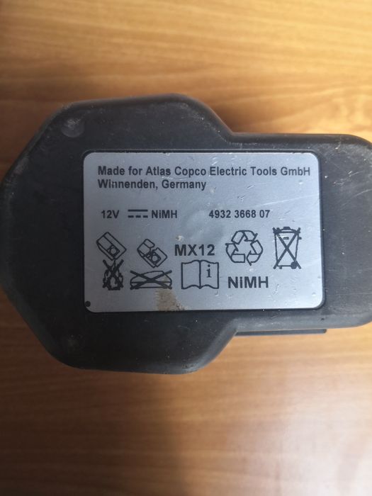 Ładowarka Milwaukee rcu 40 mb +bateria