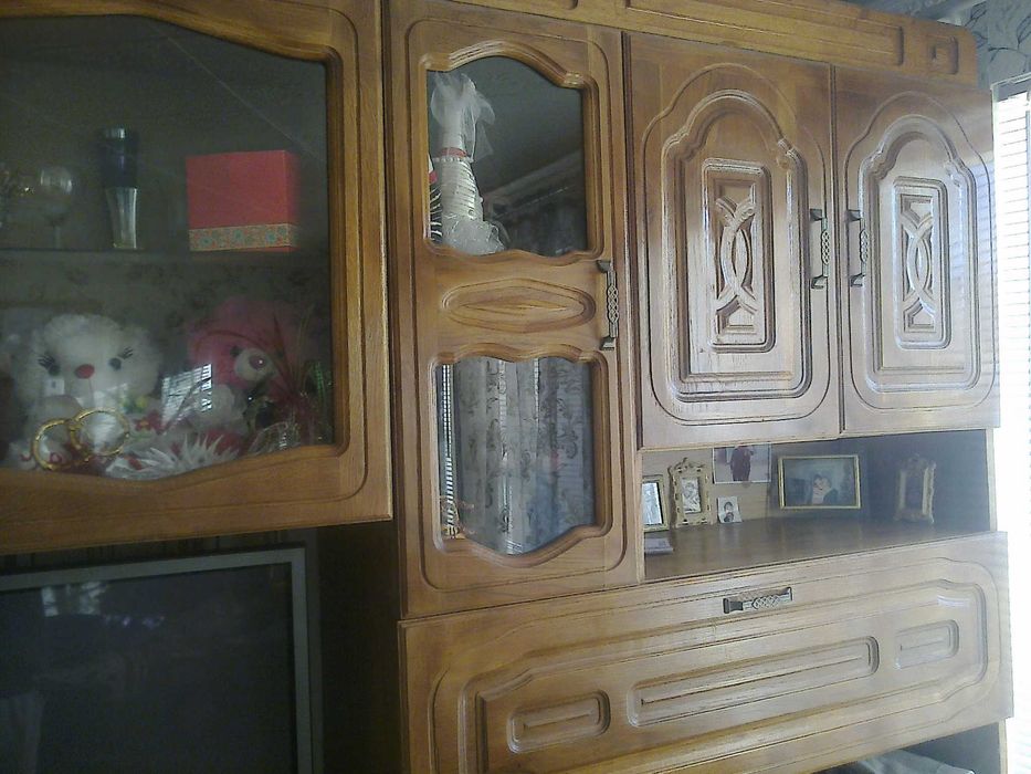 Меблі на замовлення: кроваті, кухні, столи, стільці, драбини...