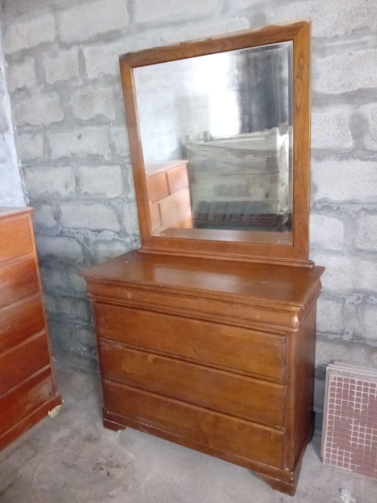 Vendo comodas madeira maciça