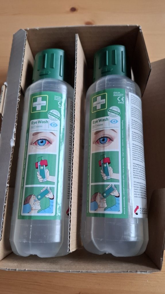 Płukanka do oczu Cederroth Eye Wash 2 x 500 ml.