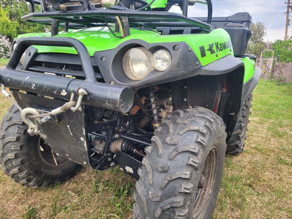 Продам квадроцикл Kawasaki Brute force 750