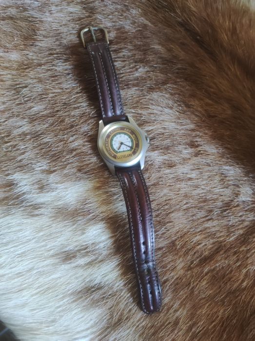 Relógio autêntico latino