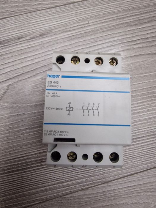 Hager ES 440 przekaźnik
