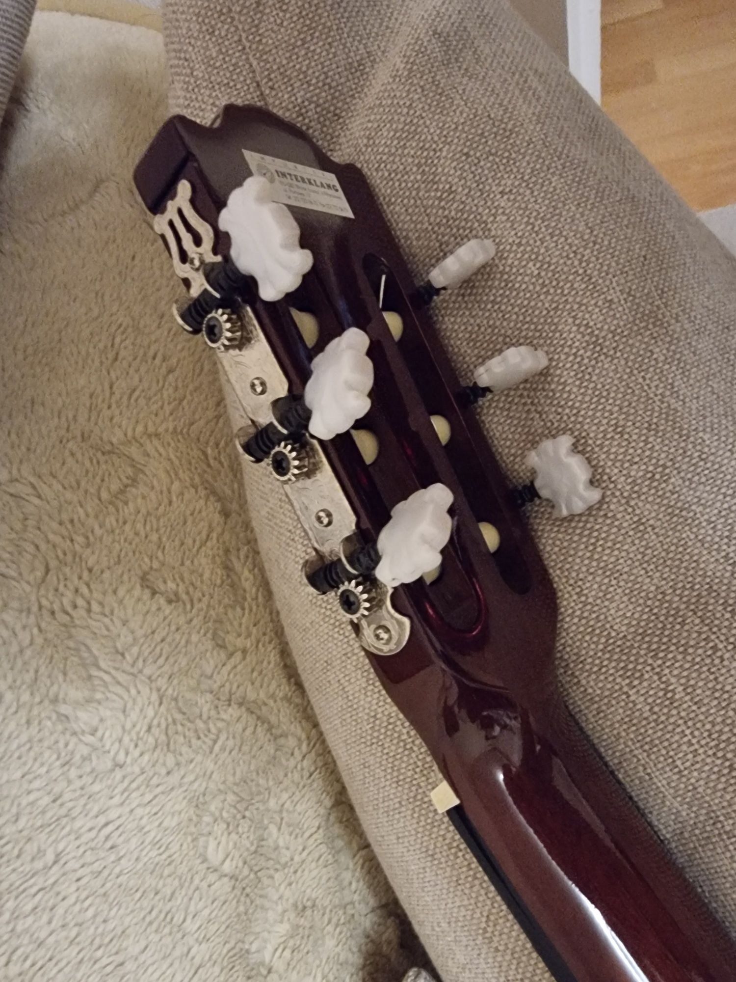 Gitara 4/4 klasyczna