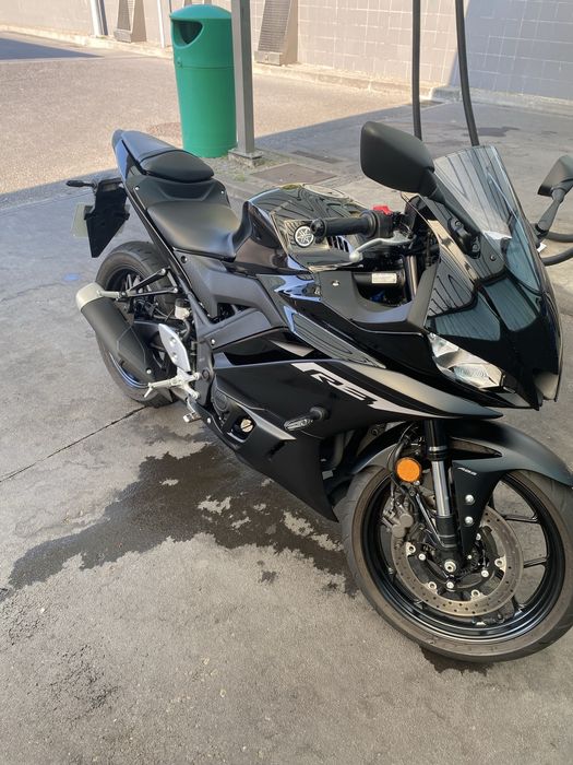 Yamaha r3 2024 como nova