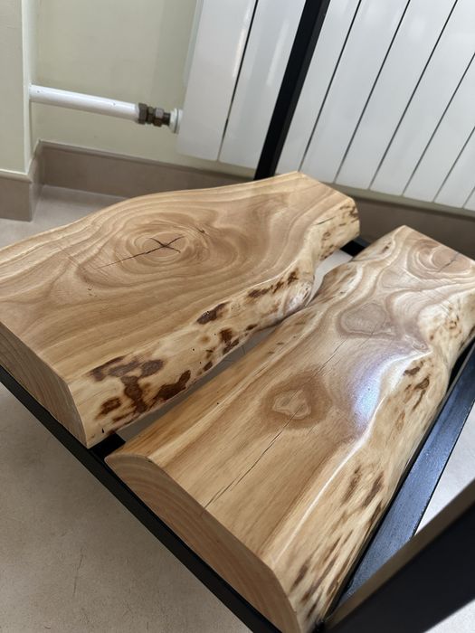 Stolik drewniany 55/45/61 solidny