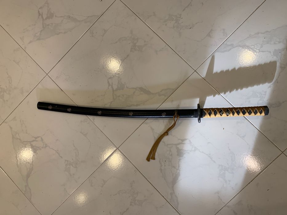 Réplica de espada oriental
