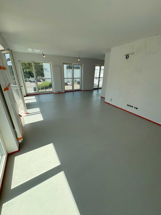 Mikrocement posadzki, ściany, schody z mikrocementu, mikrobeton