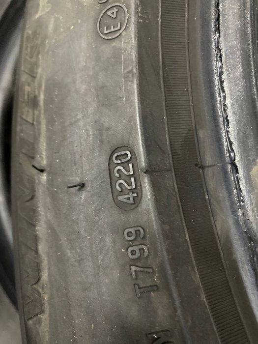 Автошини зимові PIRELLI 225/55/17 (4шт) Резина,Колеса,Гума,Скати,Шини