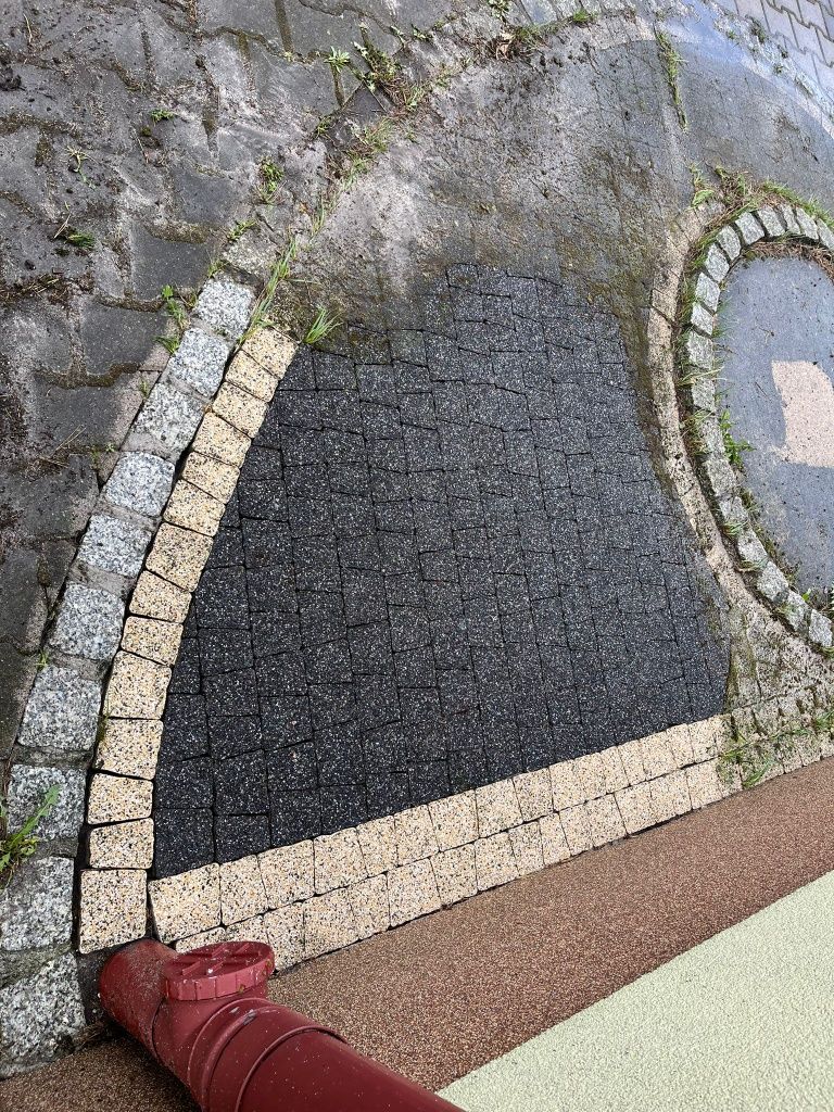 Mycie kostki brukowej od 8 pln za metr