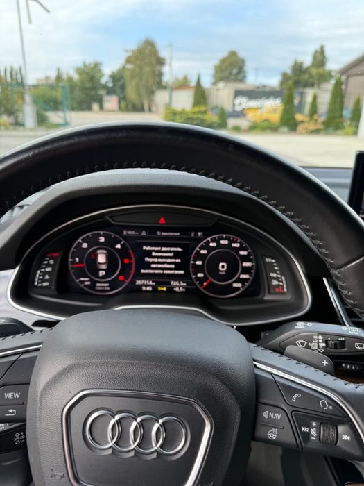 AUDI Q7 2017 року Typ 4M 3.0 TDI Tiptronic (272 к.с.) Quattro, Base