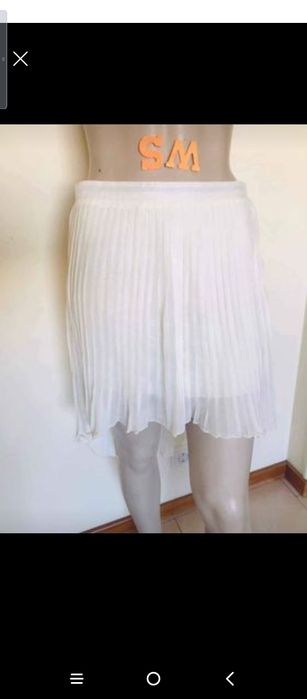 Saias tam 34/36,lindas como novas,forradas