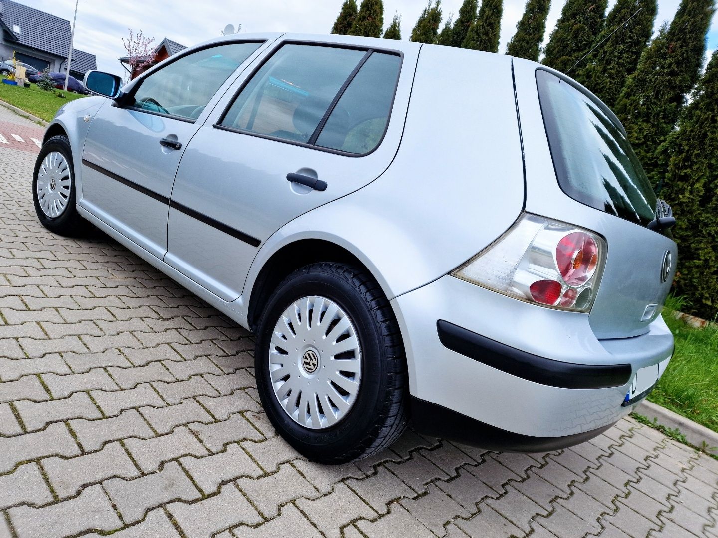 VW GOLF IV 1.6 Benzyna, Sprawna Klima, ESP, 4x el.Szyby, Długie Opłaty