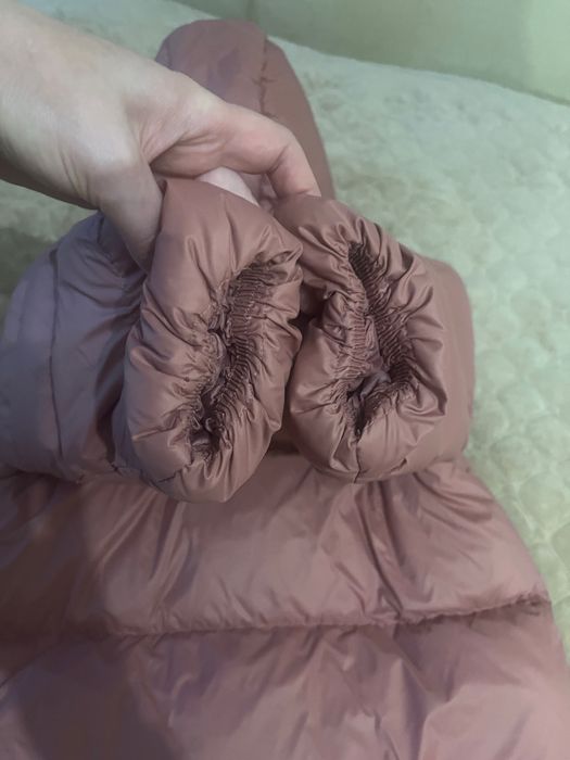 Пуховик для дівчинки