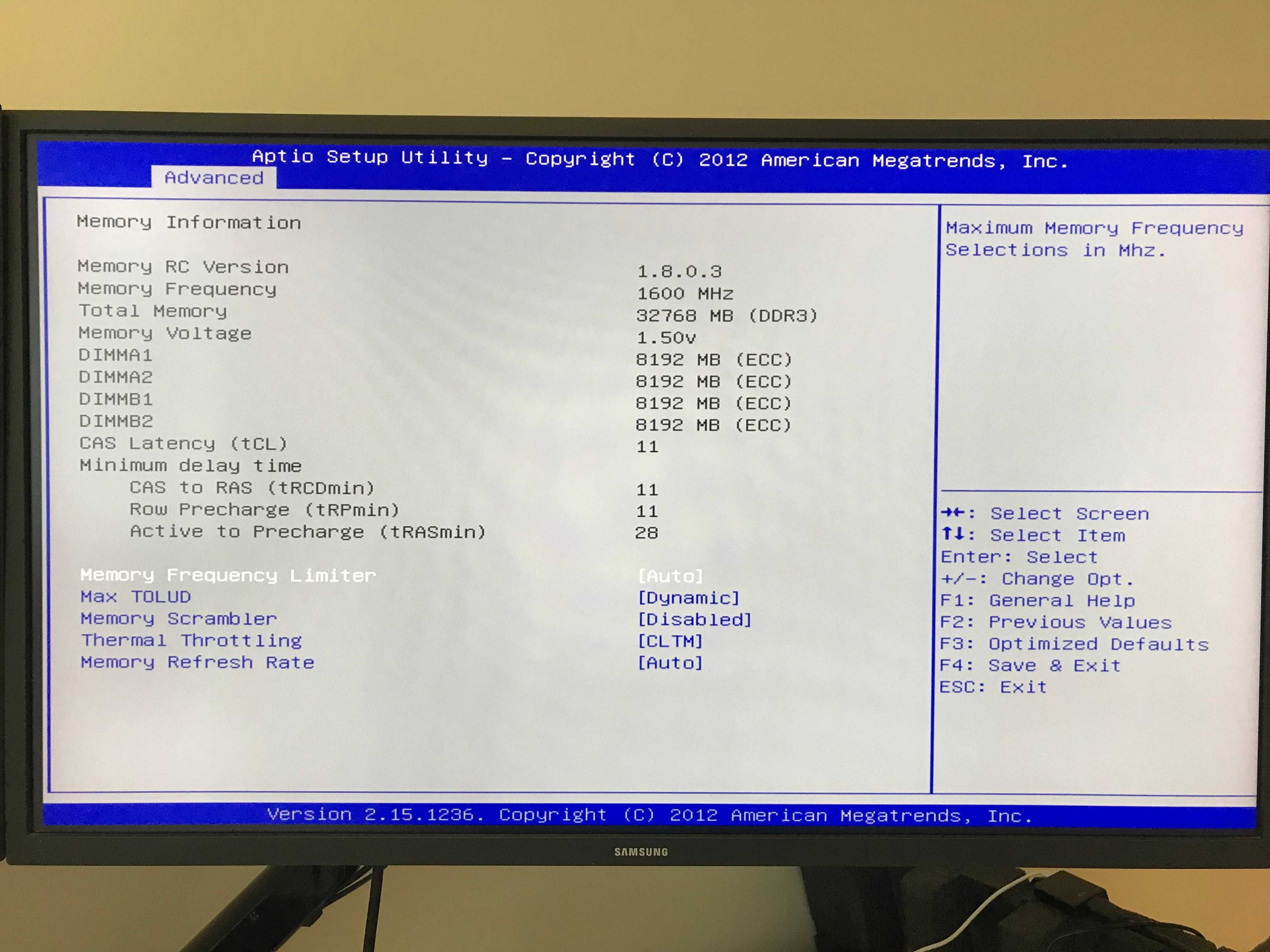 Server Supermicro X10SLL-F E3-1230 v3 32Gb 4x1TB HDD 2x64Gb SSD 2xLAN