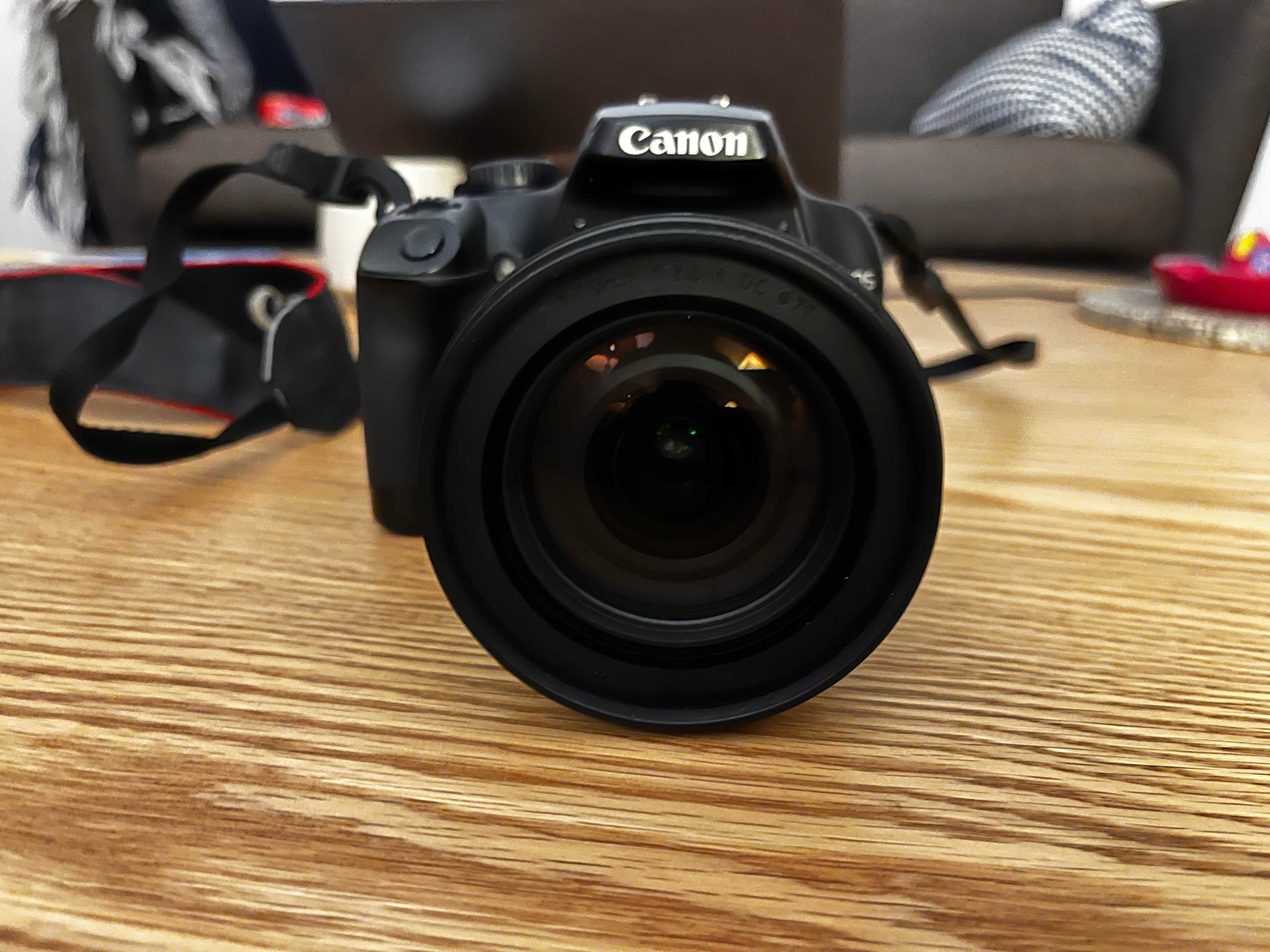 Canon EOS 1000D + Sigma 18-70