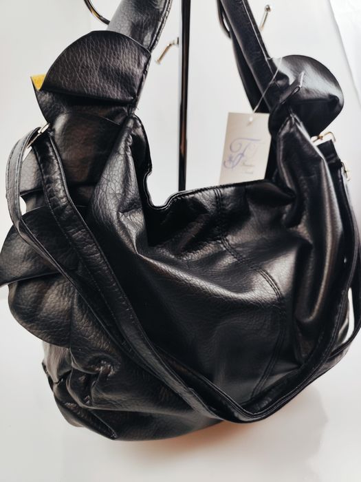 CZARNA TORBA NA RAMIĘ ekskluzywna, produkcji włoskiej florentina trade