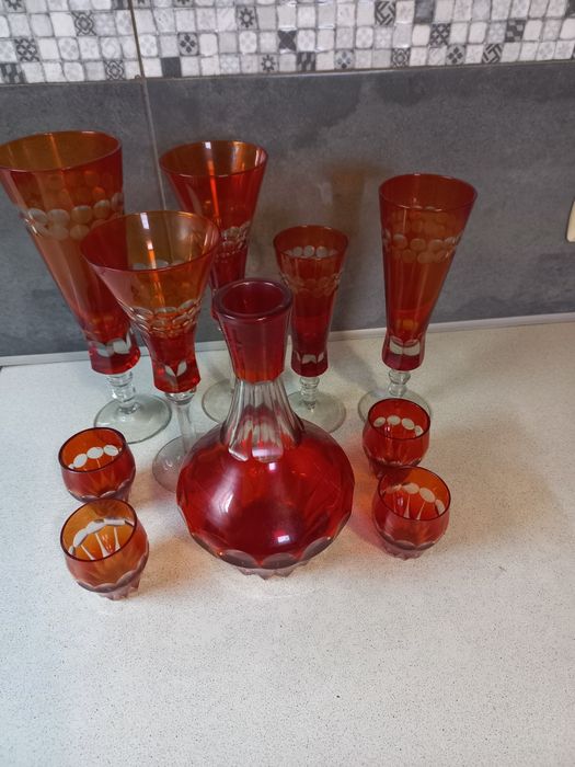 Продам  винный набор, чашку ,вазу-конфетницу