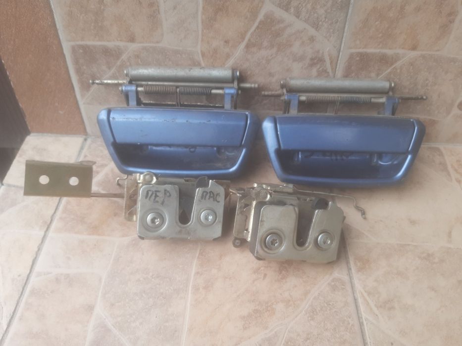 Замки ручки газ 31105