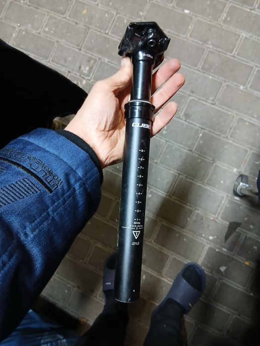 Sztyca rowerowa amortyzowana cube 30.9.