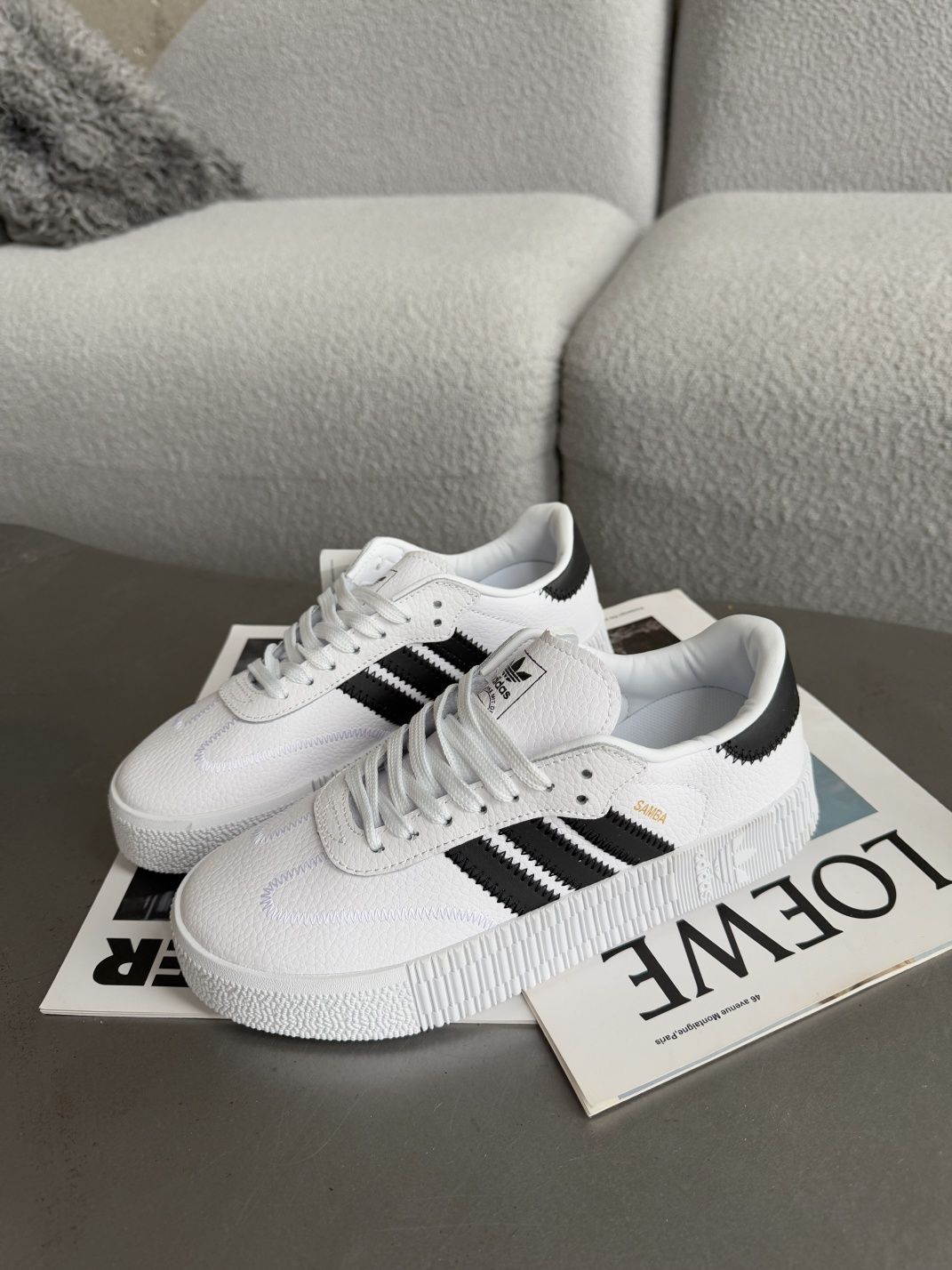 8 різних кольорів Adidas Samba