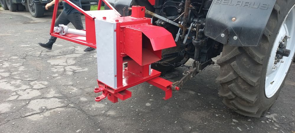 Щепоріз.Подрібнювач гілок.