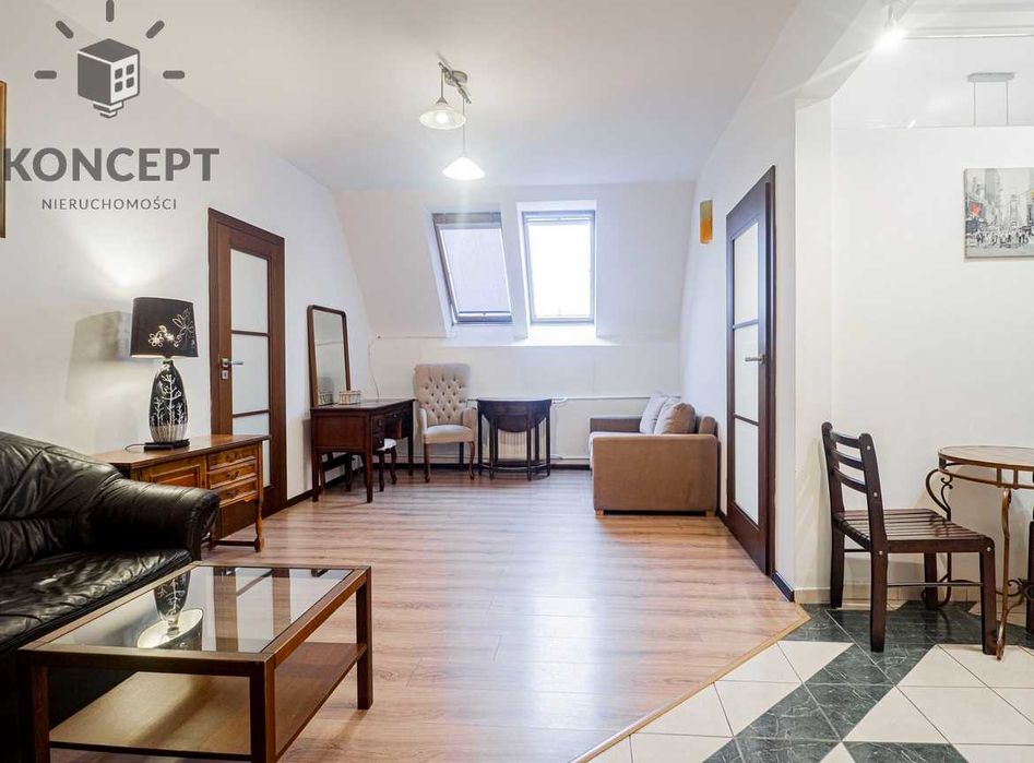 3-pok | widok na Rynek | Galeria Dominikańska