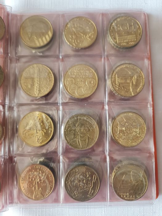 Klaser z monetami 2 zł