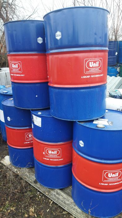 Бочки 200 літрові.