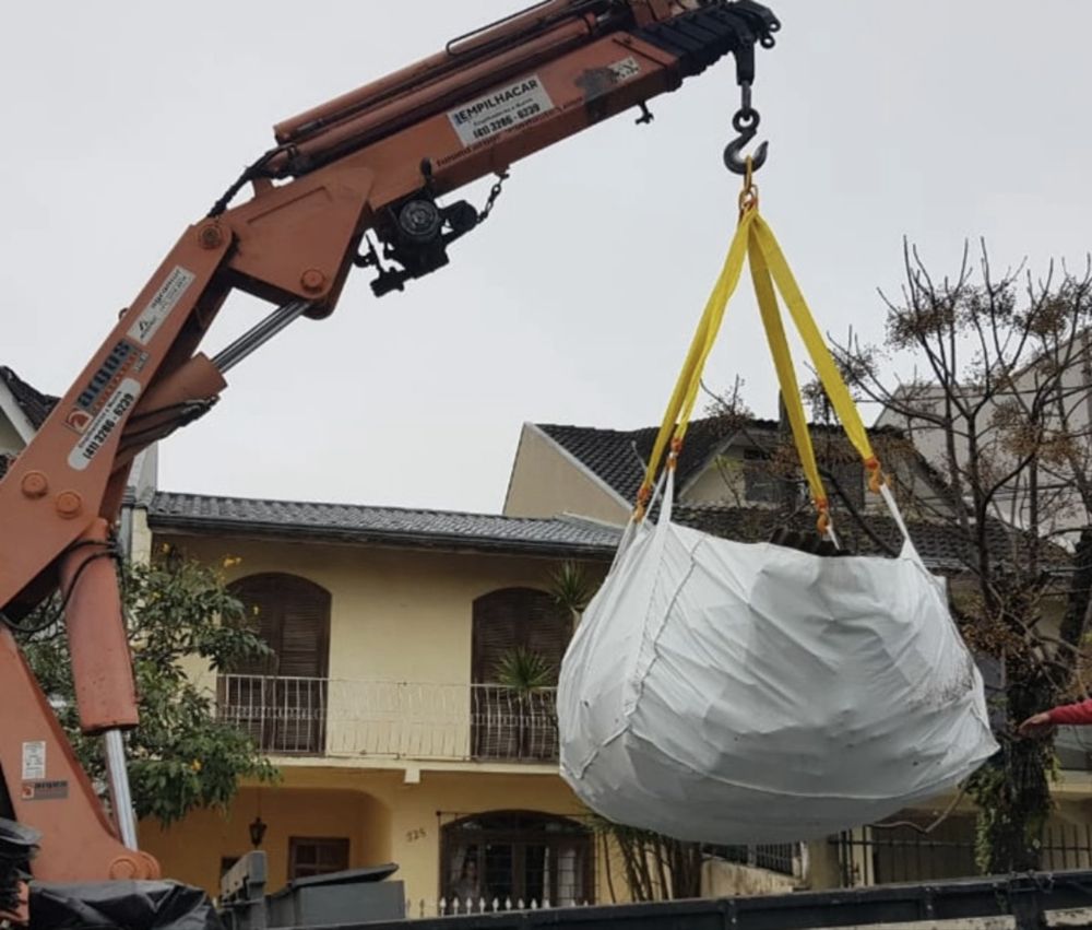 Recolha entulho/resíduos obras com contentores
