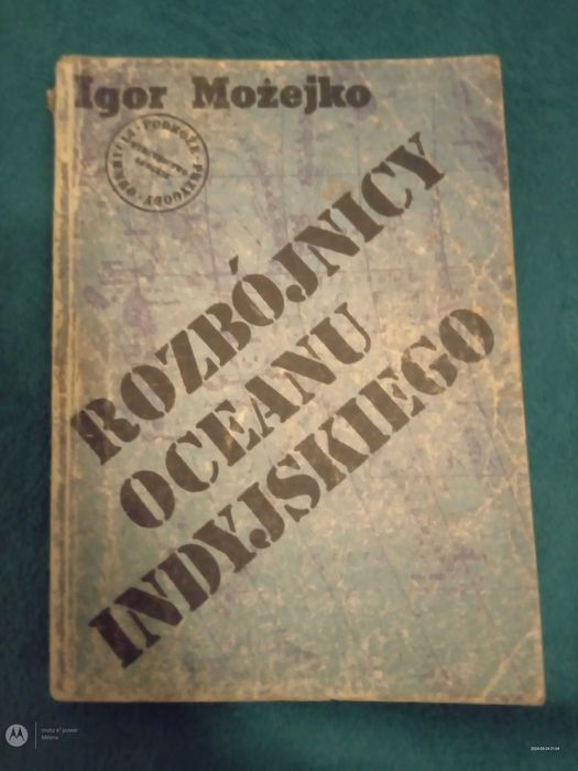 Sprzedam dwie książki do czytania jak na zdjęciach i w opisie